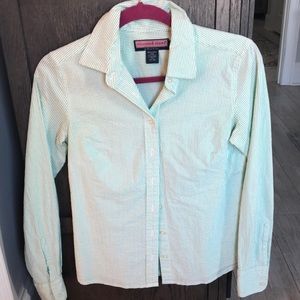 Vineyard Vines seersucker button down blouse
